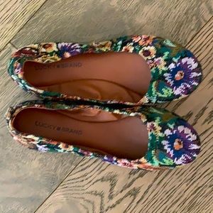 Lucky Brand, floral, ballet flats. Size 9.